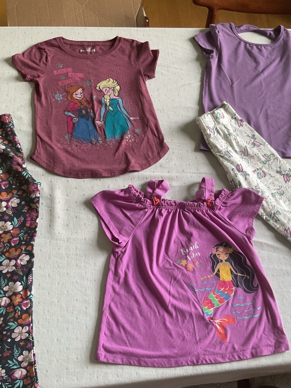 Lot of 5 Pieces Girls Clothes Size 7/8